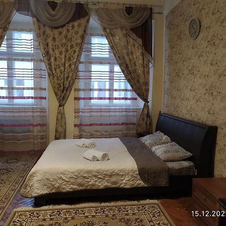 Apartment On Rynok Square Lvov Exteriér fotografie